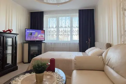 Трехкомнатная квартира на сутки в Лида, ул. Кооперативная 50